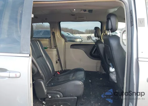 2014 Chrysler Town & Country Touring-L from USA, damaged, VIN 2C4RC1CG6ER165092